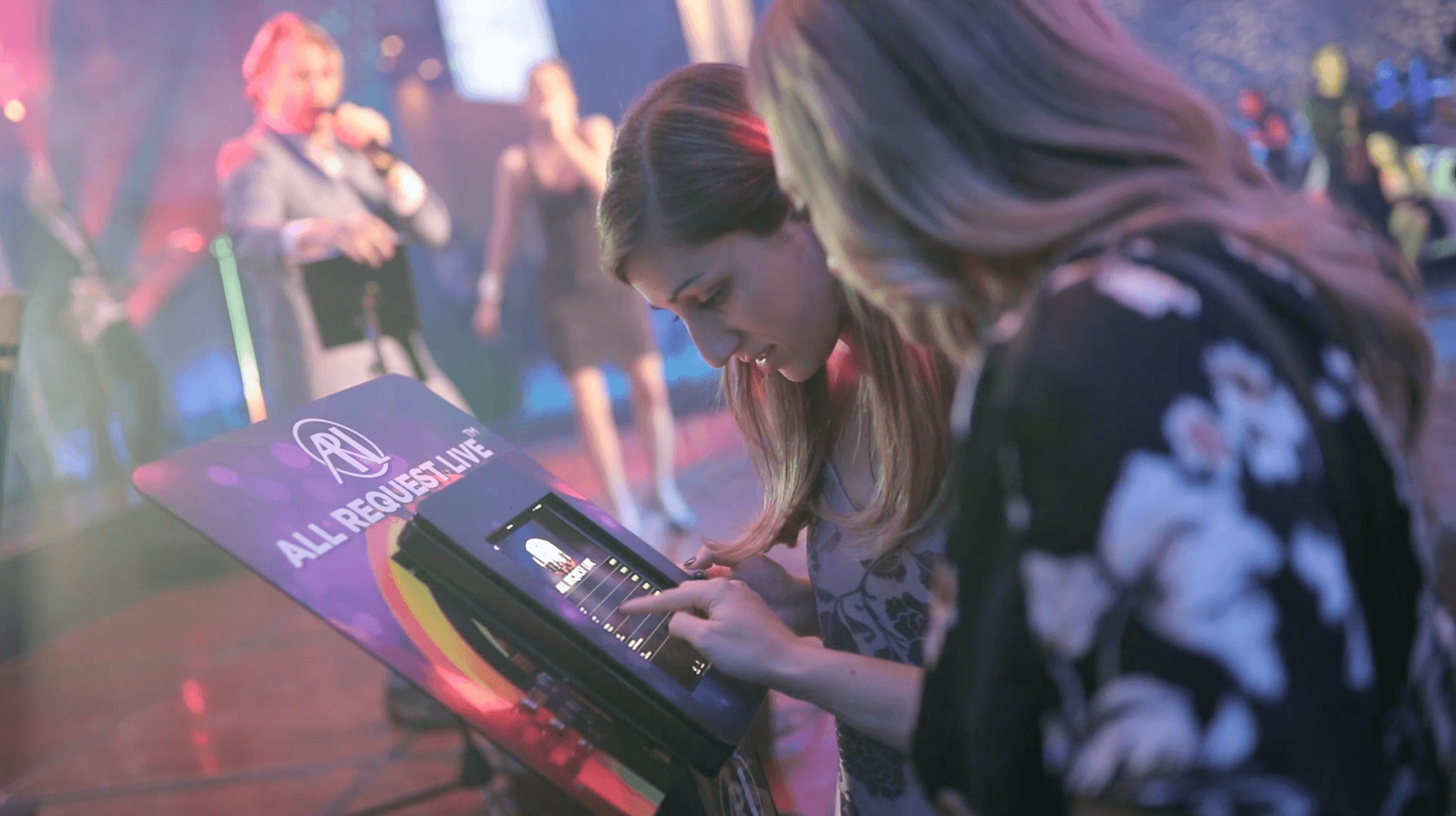 uRequest Live performance 6